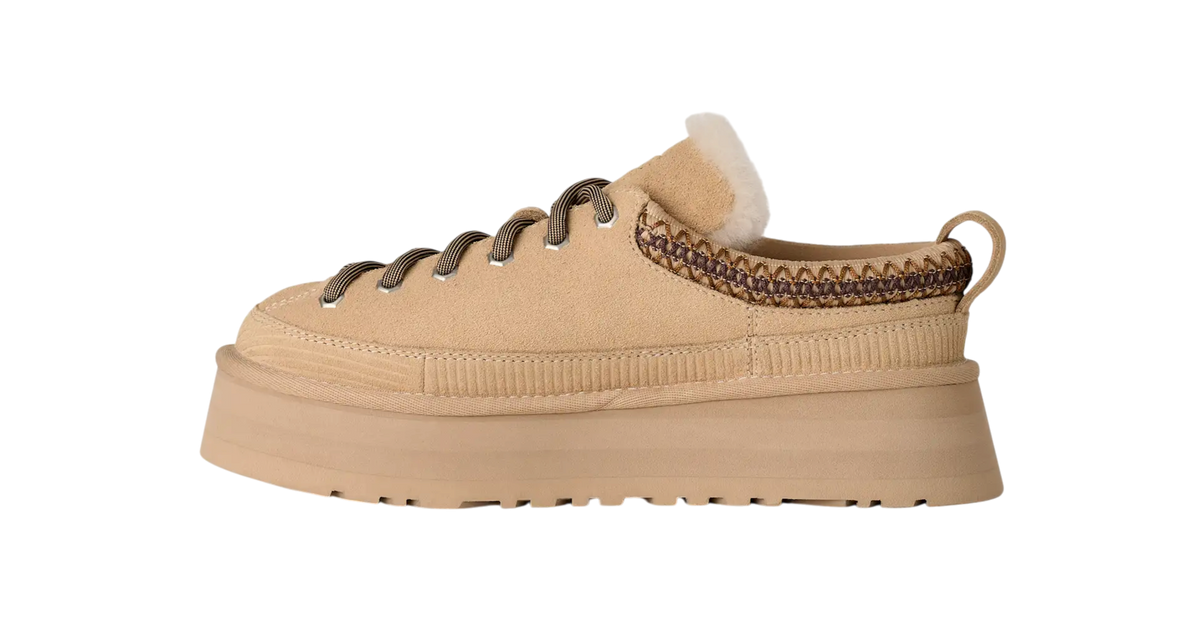 UGG Women's Heritage Lace-Up - Sand