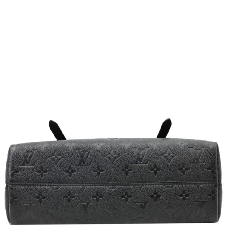 Louis Vuitton Montaigne BB in Empreinte leather (Noir).
